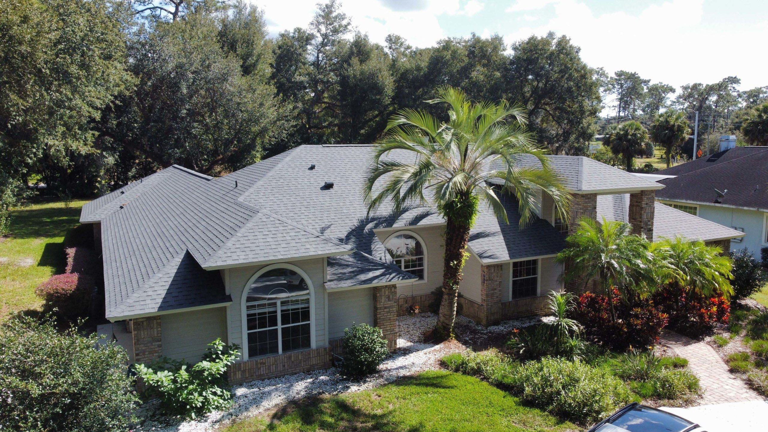 Large home with a newly shingled roof in Greater Orlando, FL